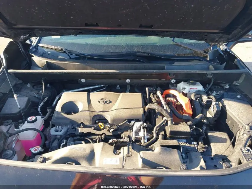 2021 TOYOTA RAV4 HYBRID XLE