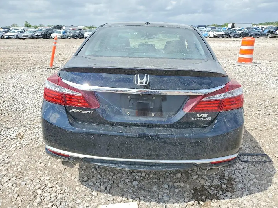 2017 HONDA ACCORD TOURING  