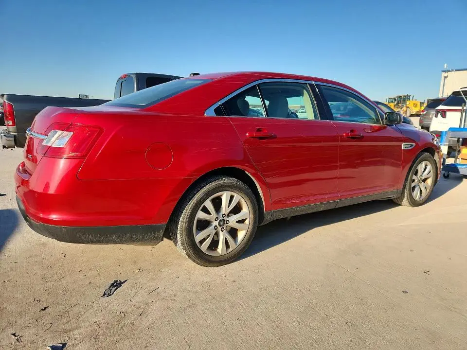 2011 FORD TAURUS SEL  