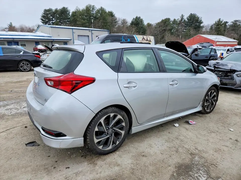 2018 TOYOTA COROLLA IM   