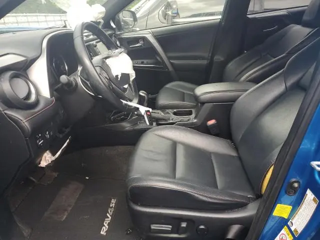 2017 TOYOTA RAV4 SE
