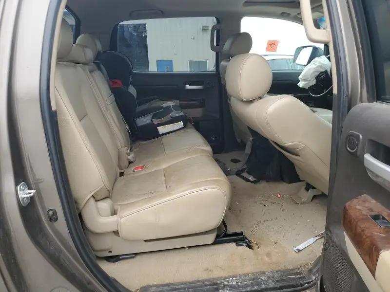 2010 TOYOTA TUNDRA CREWMAX LIMITED  