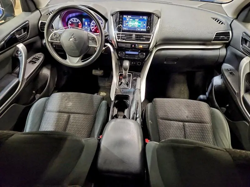 2018 MITSUBISHI ECLIPSE CROSS ES  