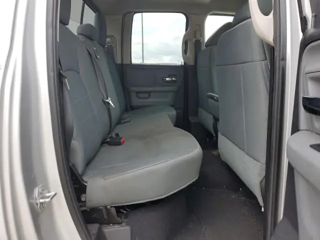 2016 RAM 1500 SLT  