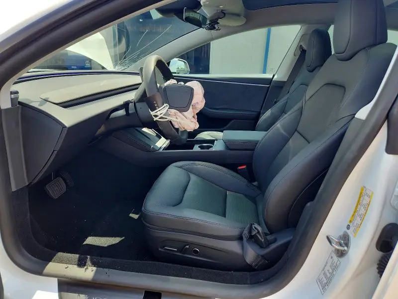 2026 TESLA MODEL 3   