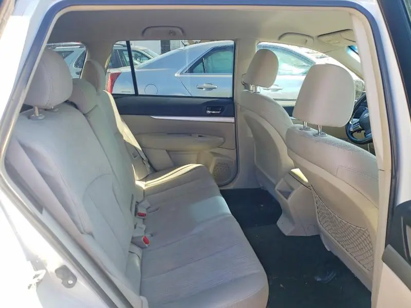 2013 SUBARU OUTBACK 2.5I PREMIUM  