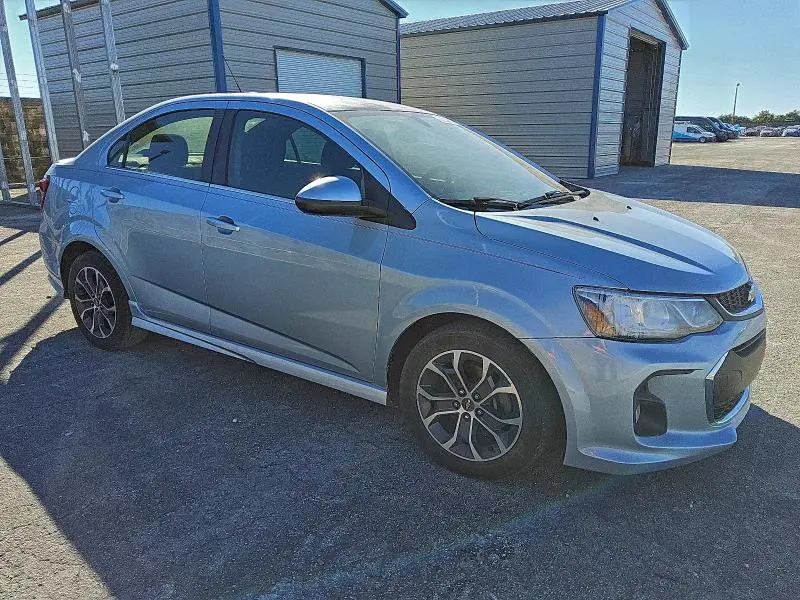 2017 CHEVROLET SONIC LT  