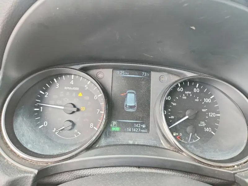 2017 NISSAN ROGUE SV  