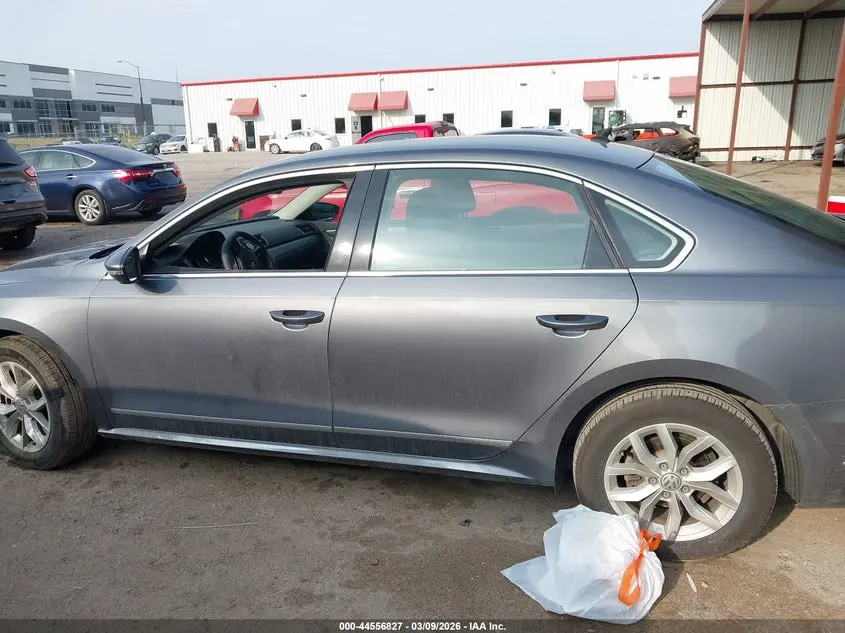 2017 VOLKSWAGEN PASSAT 1.8T S