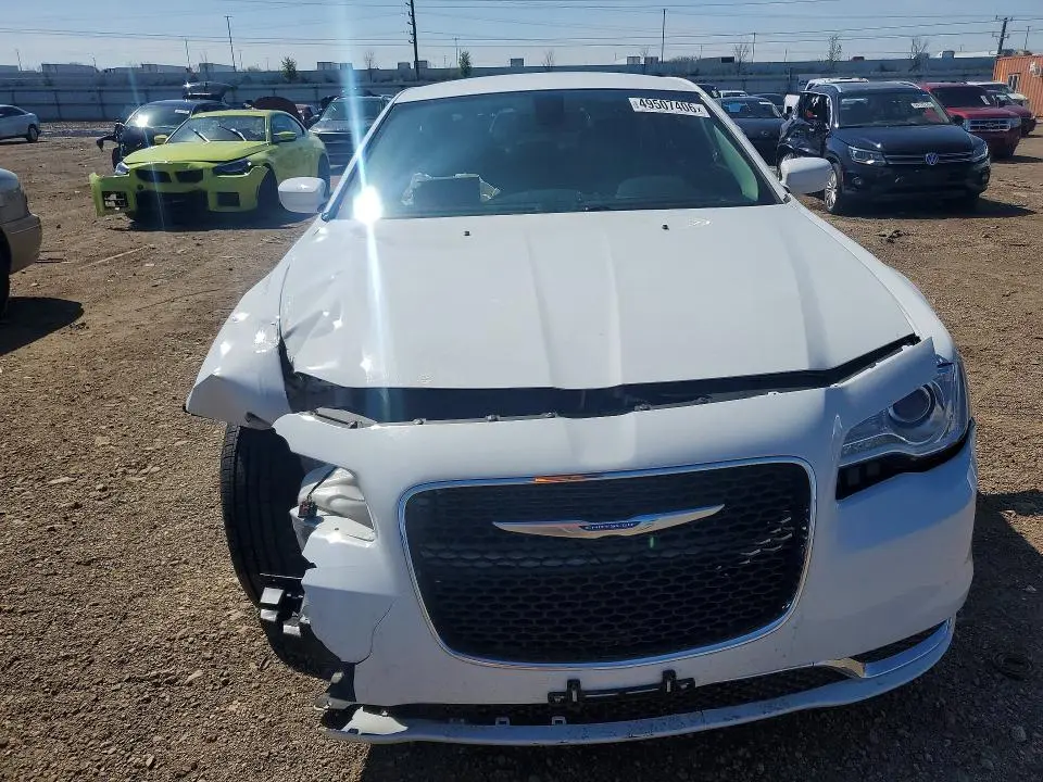 2019 CHRYSLER 300 TOURING  