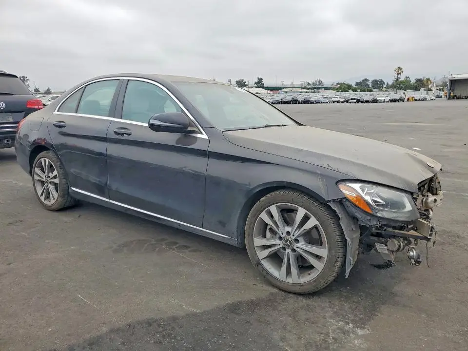 2018 MERCEDES-BENZ C 300  