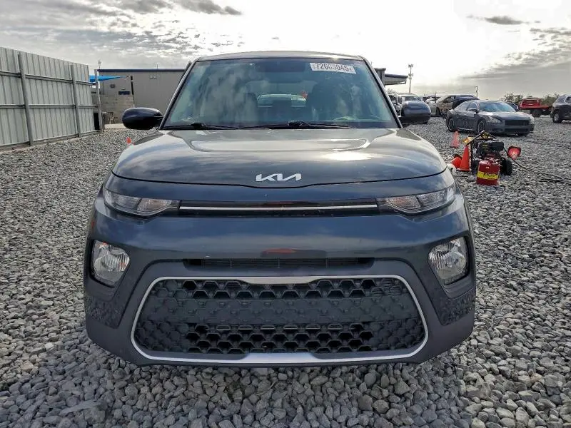 2022 KIA SOUL LX  
