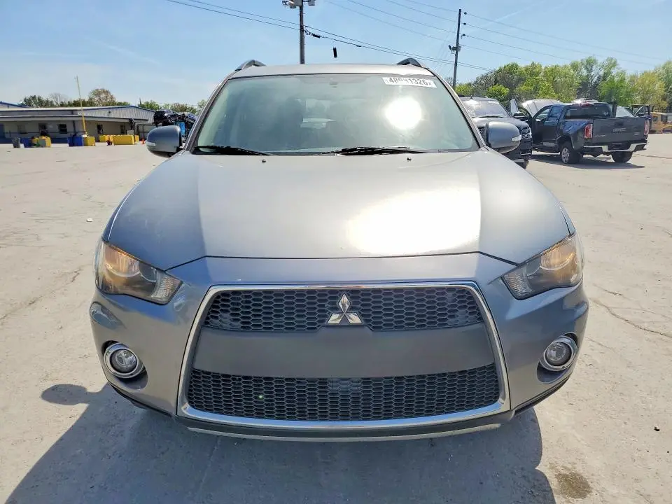 2013 MITSUBISHI OUTLANDER SE  