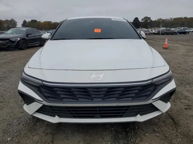 2024 HYUNDAI ELANTRA SEL  
