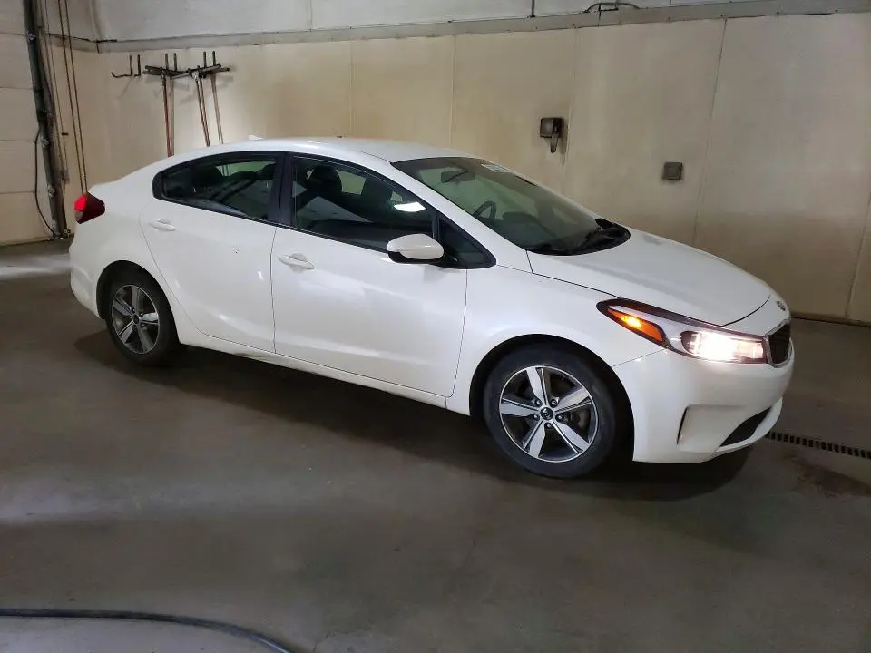 2018 KIA FORTE LX  