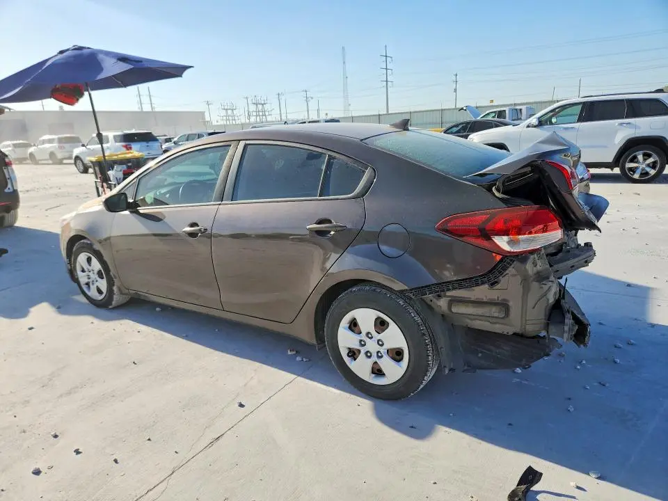 2017 KIA FORTE LX  