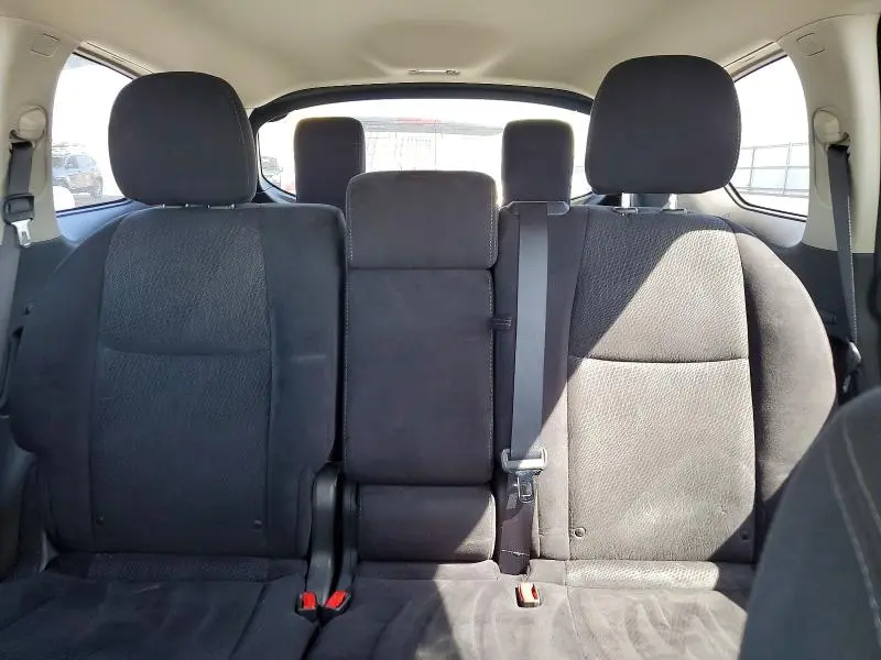 2015 NISSAN PATHFINDER SV  