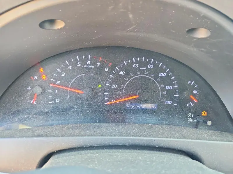2010 TOYOTA CAMRY LE  