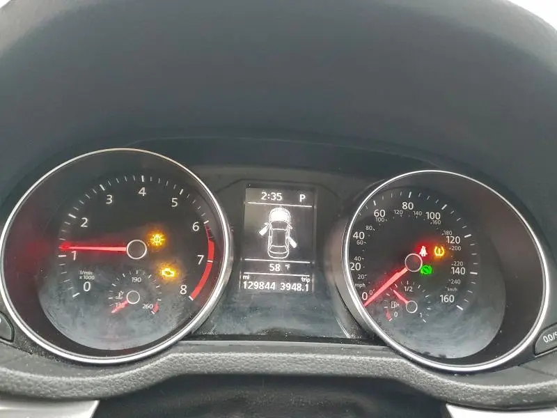 2016 VOLKSWAGEN PASSAT   