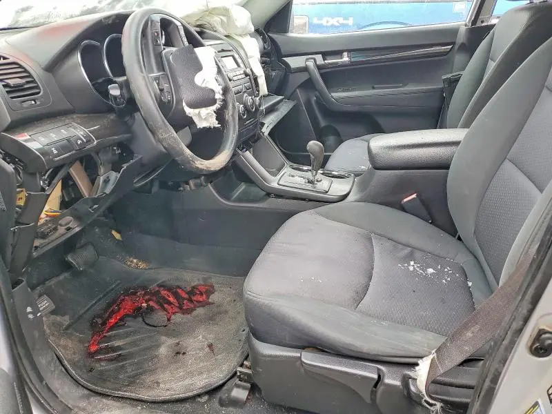 2012 KIA SORENTO BASE  