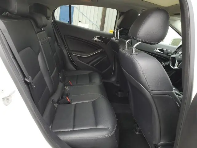 2015 MERCEDES-BENZ GLA 250 4MATIC  