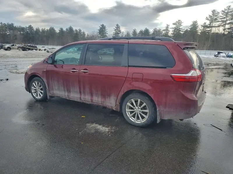 2016 TOYOTA SIENNA XLE  