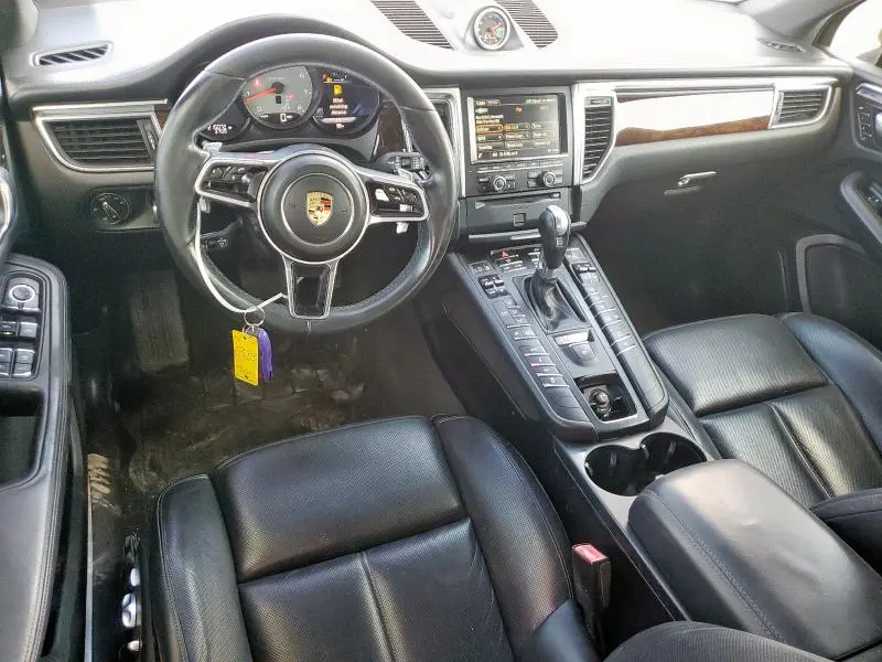 2016 PORSCHE MACAN S