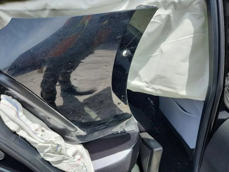 2022 TOYOTA PRIUS LE  