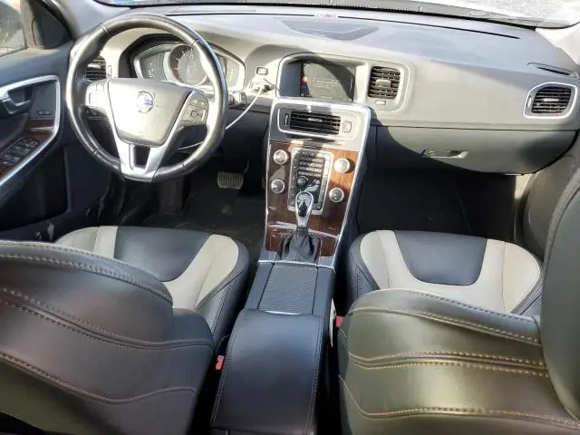 2017 VOLVO V60 CROSS COUNTRY PLATINUM  