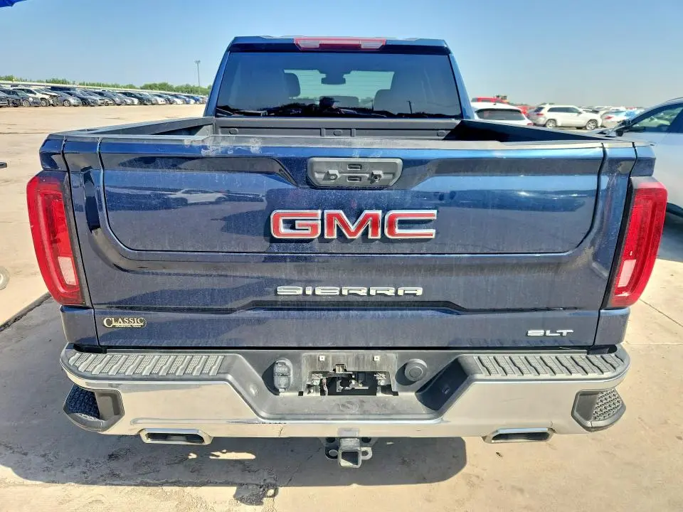 2022 GMC SIERRA K1500 SLT  