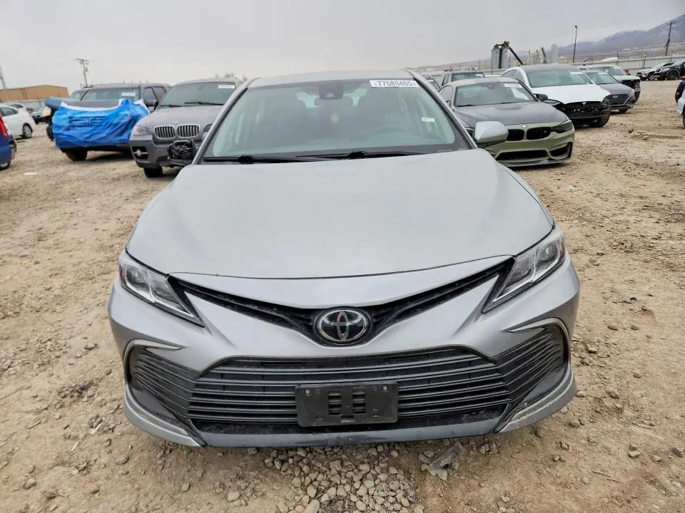 2022 TOYOTA CAMRY LE  