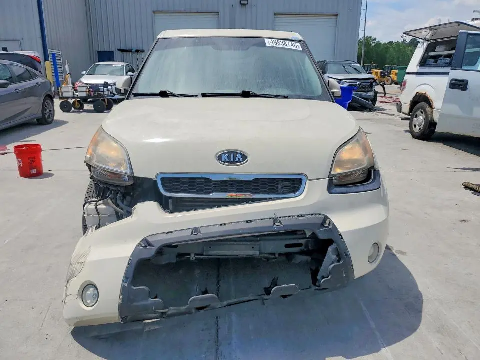 2010 KIA SOUL +  