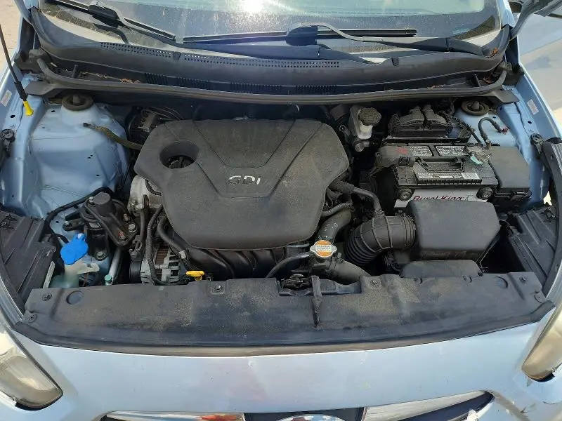 2012 HYUNDAI ACCENT GS  