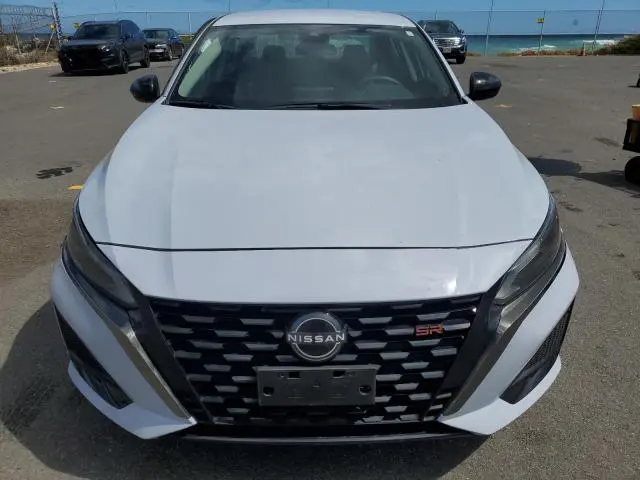 2024 NISSAN ALTIMA SR  
