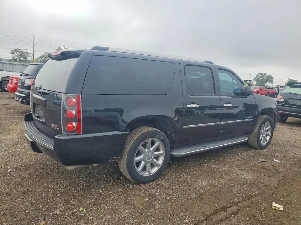 2013 GMC YUKON XL DENALI  