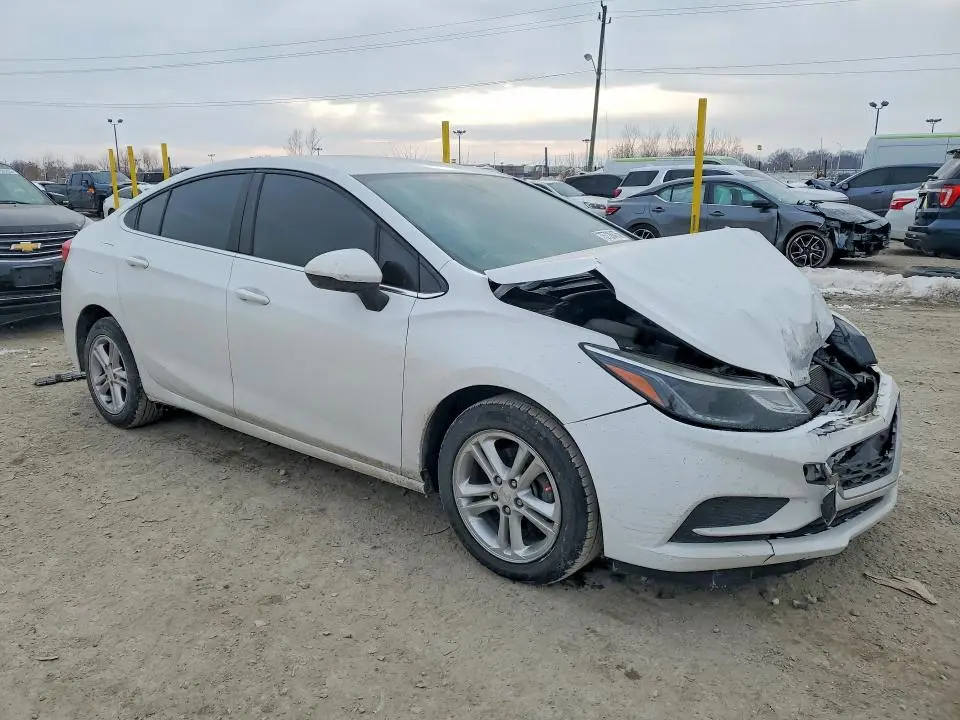 2016 CHEVROLET CRUZE LT  