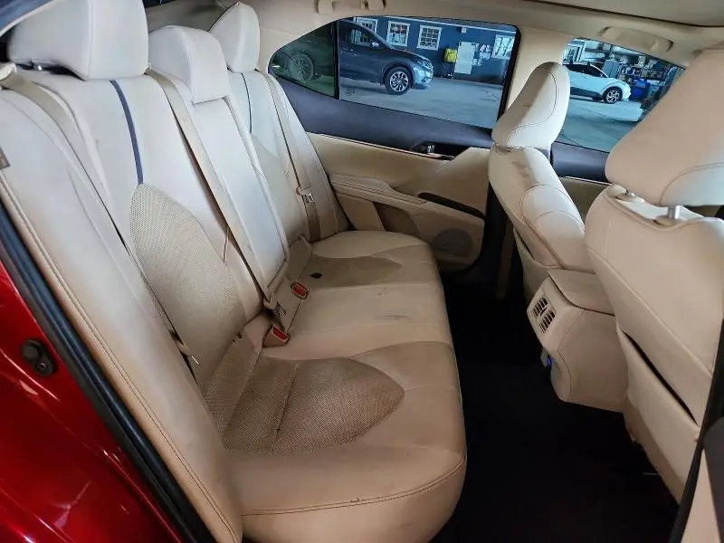 2022 TOYOTA CAMRY XLE  