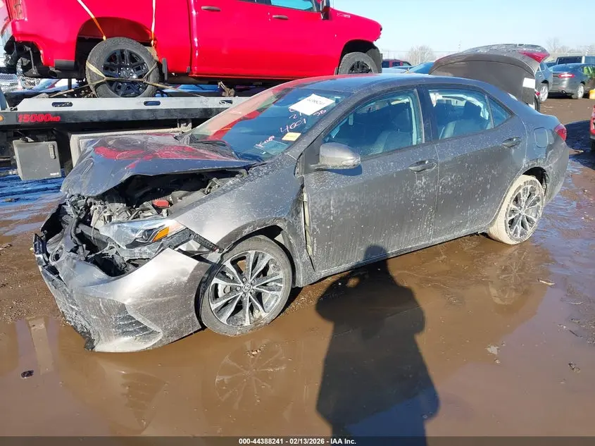 2018 TOYOTA COROLLA SE