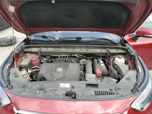 2022 TOYOTA HIGHLANDER XLE  