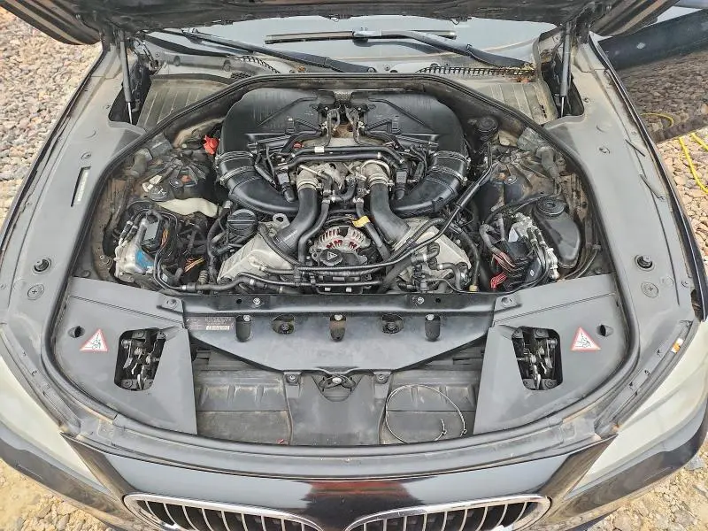 2013 BMW 750 LXI  