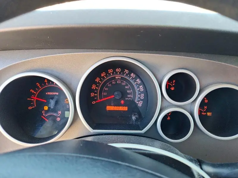 2012 TOYOTA TUNDRA CREWMAX SR5  