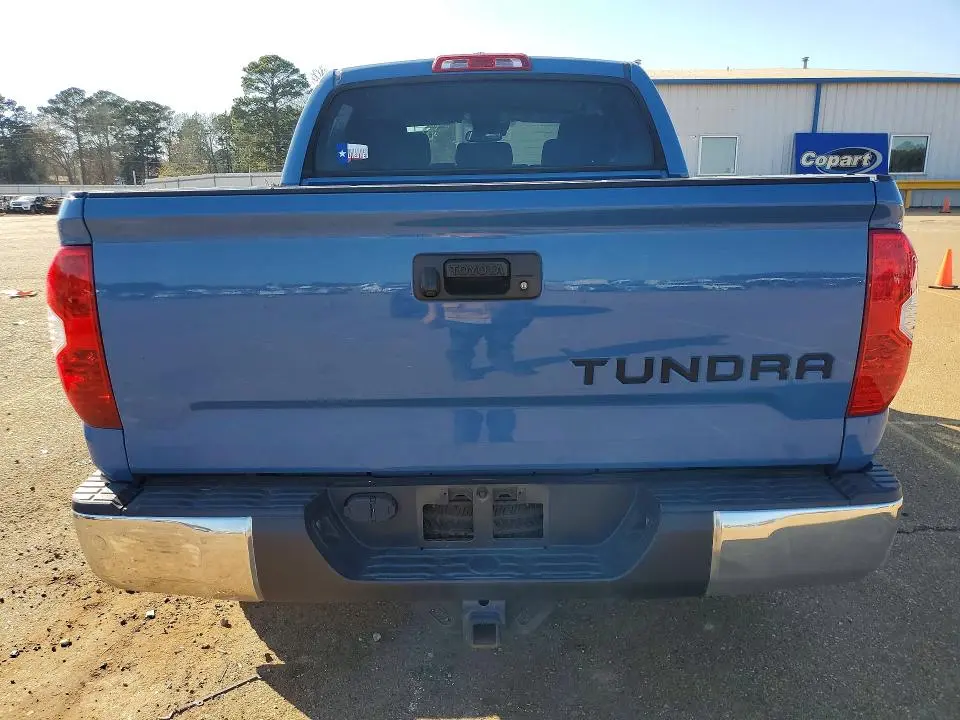 2019 TOYOTA TUNDRA CREWMAX SR5  