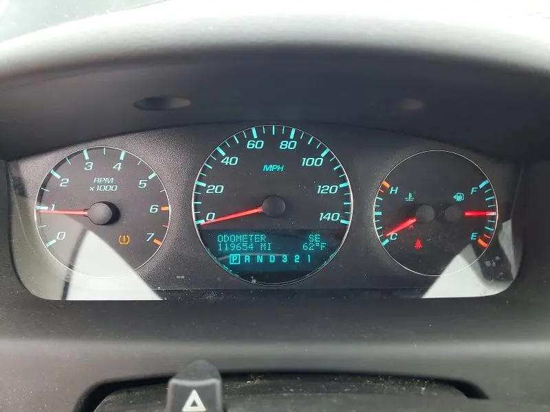 2010 CHEVROLET IMPALA LT  