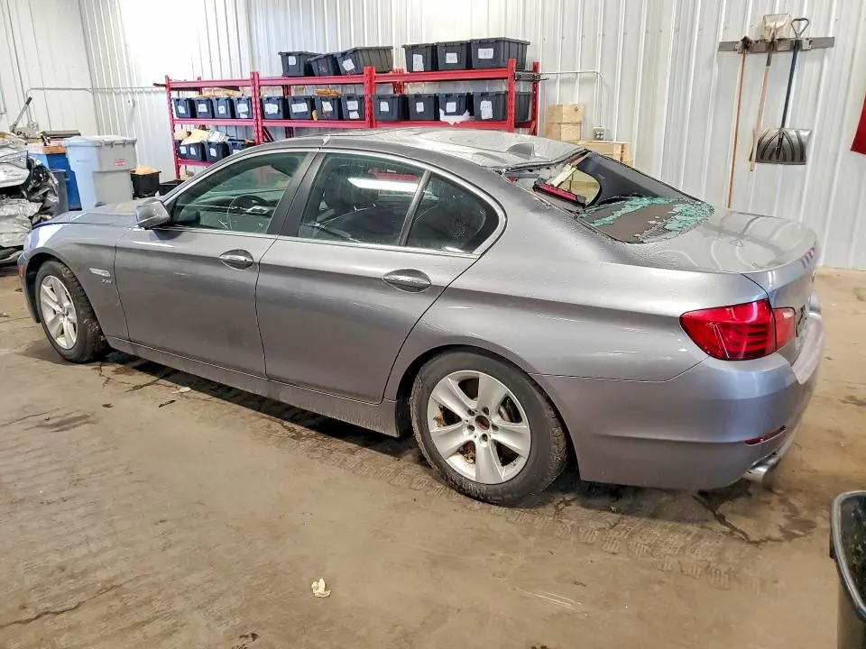 2012 BMW 528 XI  