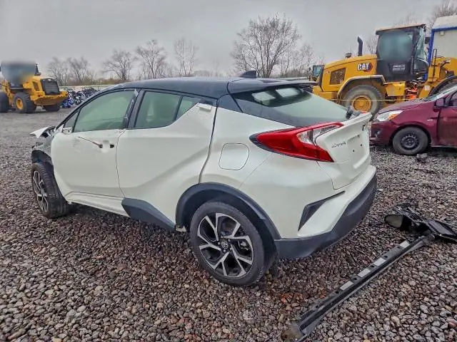2020 TOYOTA C-HR XLE  