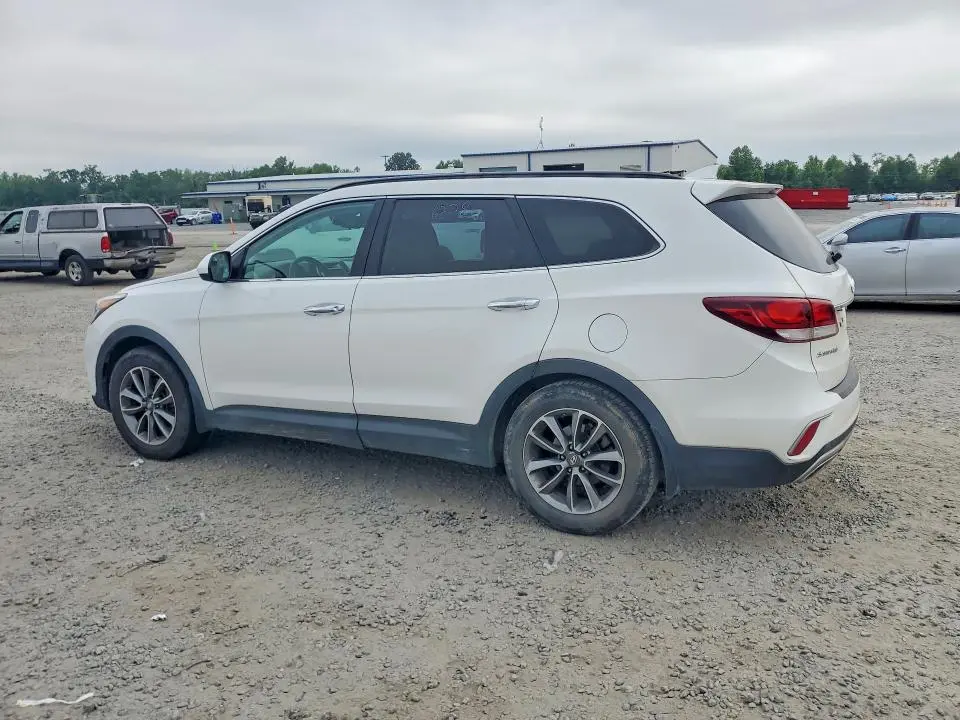 2017 HYUNDAI SANTA FE SE  