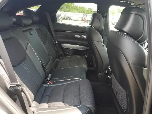 2024 GENESIS GV70 BASE  