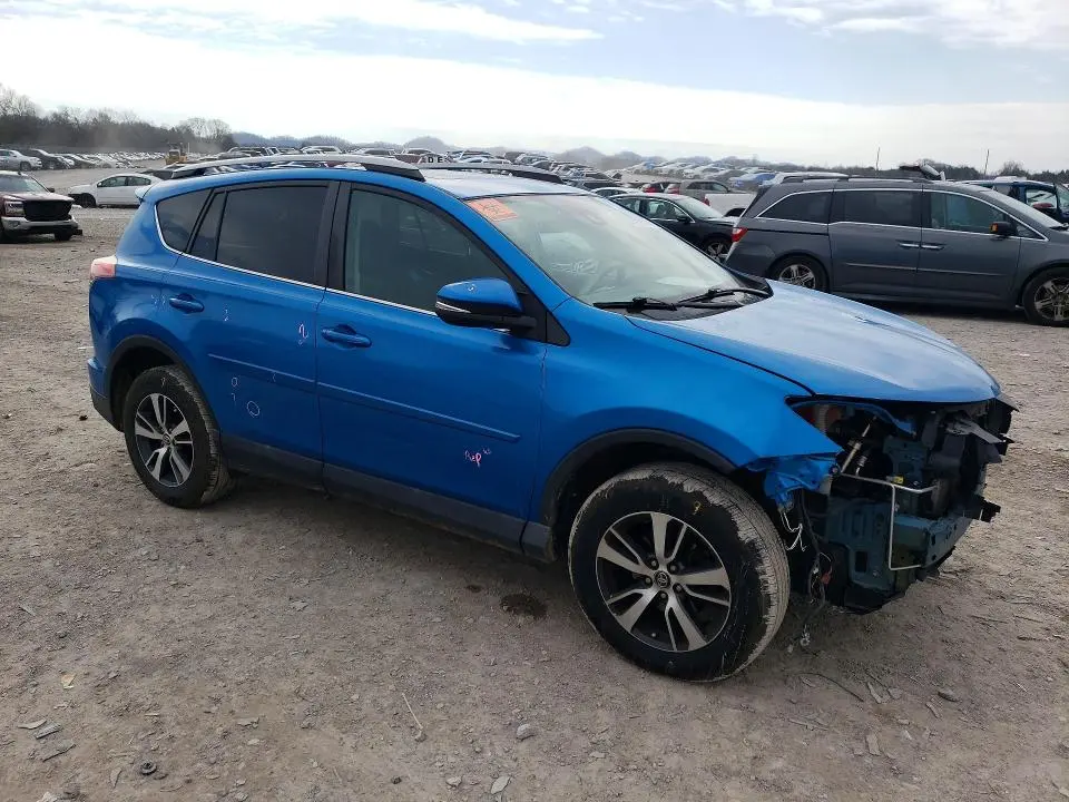 2017 TOYOTA RAV4 XLE  