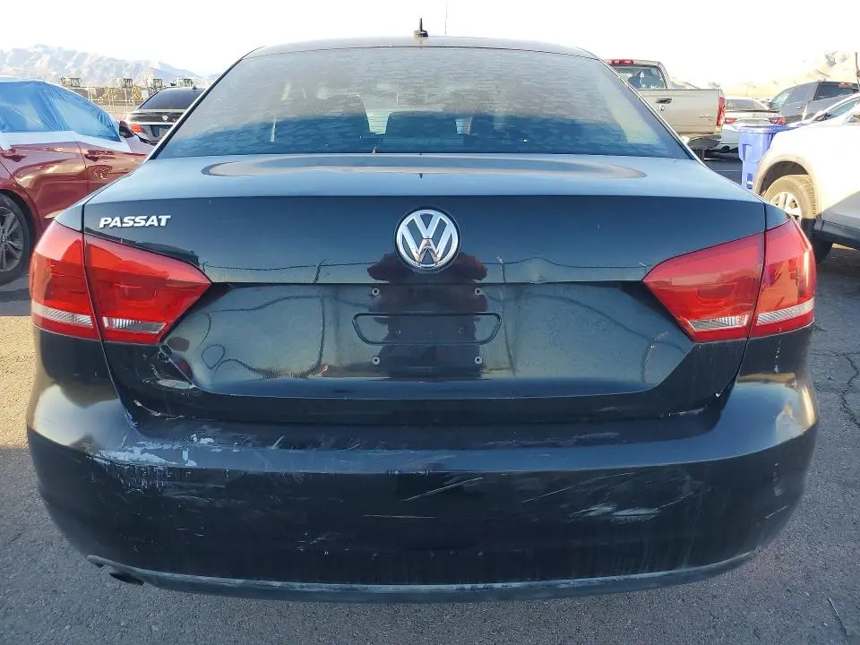2012 VOLKSWAGEN PASSAT S  