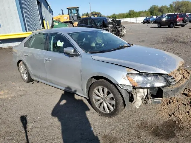 2013 VOLKSWAGEN PASSAT SE  